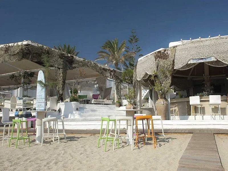 فندق مايكونوس بالاس بيتش Mykonos Town اليونان