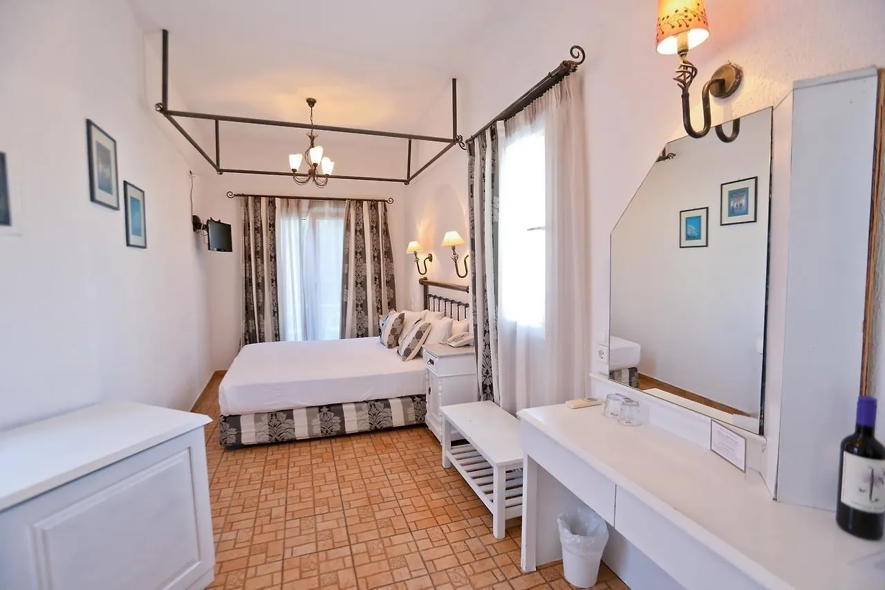 فندق مايكونوس بالاس بيتش Mykonos Town 4*,