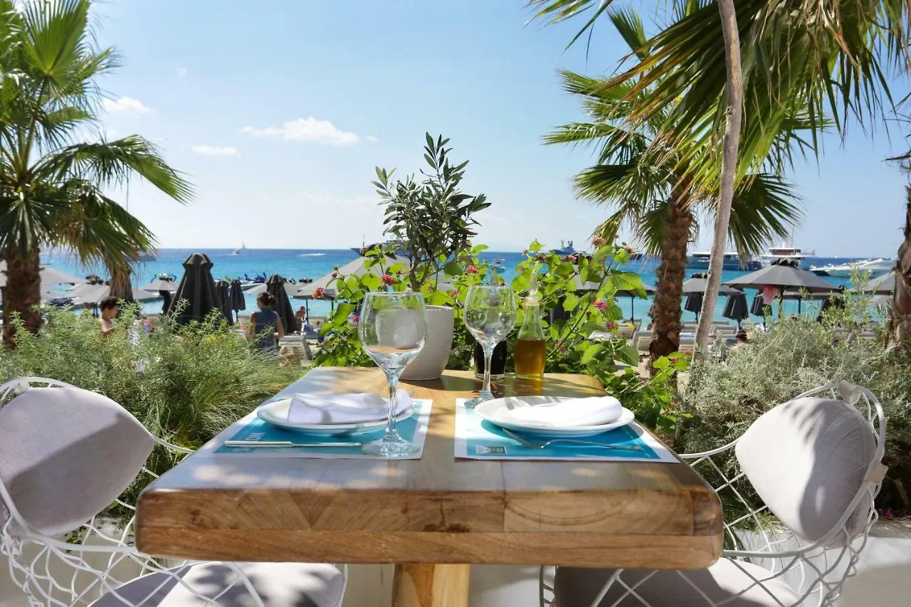 ****  Mykonos Palace Beach Hotel Mykonos Town Görögország